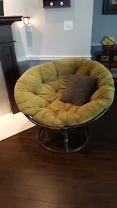 Papasan chair