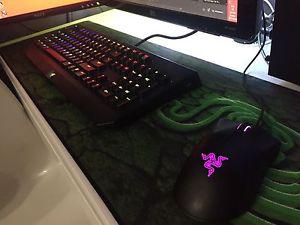 Razer Chroma Set w/ mouse pad