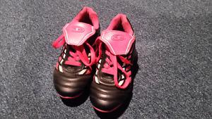 Size 13 kids soccer shoes