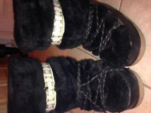 Size 9 Riverland woman's boots