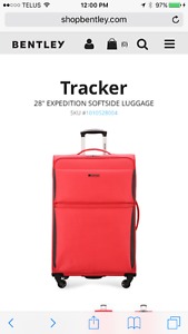 Tracker 28" suitcase