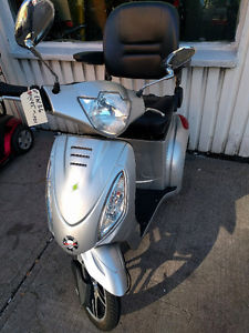 USED EW-36 Scooter $