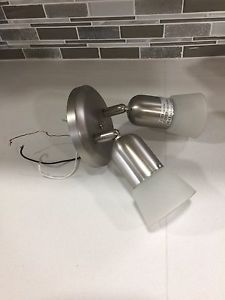 Wall / ceiling light