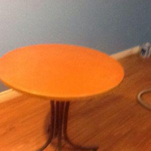 Wanted: Table + chairs