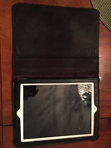 Wanted: White IPad for sale