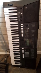 Yamaha E423 keyboard&stand