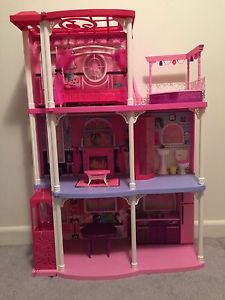 Barbie mansion