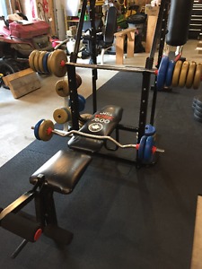 Bench Press / Home Gym