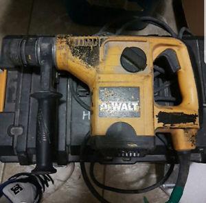 Dewalt demolition hammer drill w/ vac