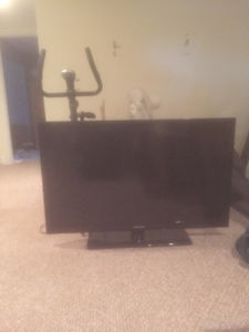 ** FURTHER REDUCED ** p Samsung LCD TV