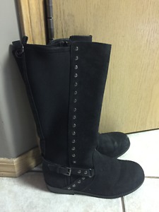 Micheal Kors Boots