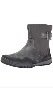 * ~ NEW ~ Merril boots ~ retail $225+ ~ *