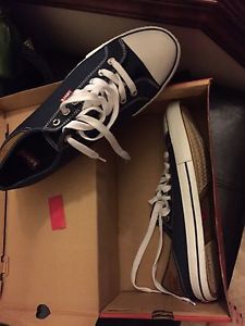 Sneakers Levis - size 13 - brand new, in box