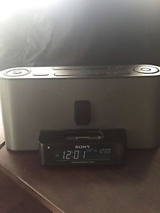 Wanted: Sony clock radio docking station