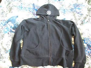 black lululemon hoodie