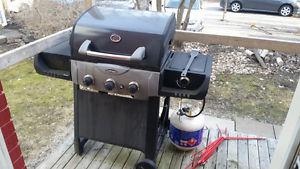 3-Burner Barbeque with Propane Tank