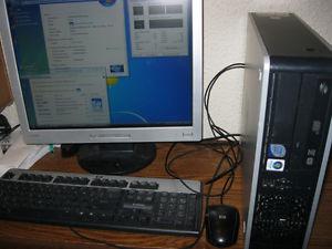 3Ghz dual core 4GB DP/VGA HP desktop computer with 19" LCD