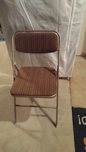 4 folding chairs