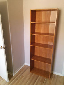 5 shelf bookcase - Sauder - Oak finish