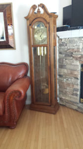 Beautiful Oak Antique Pendulum Grandfather Clock