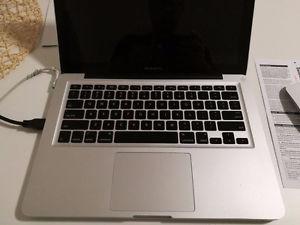 FS: Late  Macbook Pro 13" C2D 2.53ghz, 4gb, 320gb, OSX