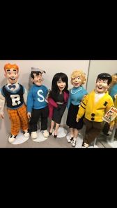 Hamilton Gifts Presents Archie's set of 5 dolls