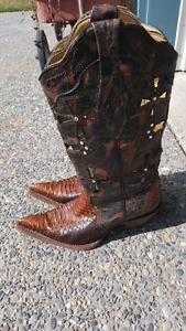 Ladies Coral python leather boots sz 7 1/2