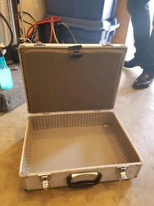 Metal case