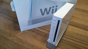 NINTENDO WII SPORTS EDITION WITH ACCESORIES AND GAMES