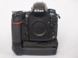 Nikon D700 (MBD10 Grip) + 85 F/1.8 D
