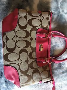 Non authentic coach purse