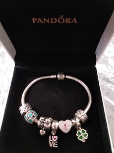 Pandora braclet