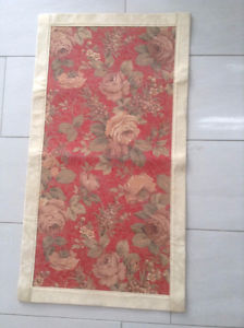 RUG, EXCELLENT CONDITION SIZE 40" X 22"