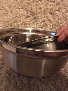 Small and Large Rubber Bottom Arcosteel Mixing Bowls