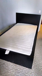 Twin size mattress - almost new