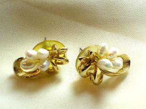 Vintage Gold Tone Pearl Earrings