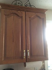 Wanted: Solid oak cabinets excellent condition