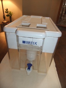 brita 18 cup water dispenser