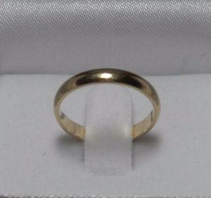10kt yellow gold wide 2mm Ladies Wedding Band - Size 5