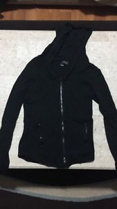 Bench Women's Black zip-up hoodie (Size-Small)