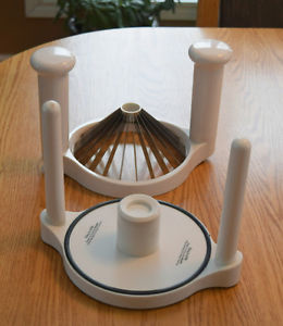 "Blooming Onion" Cutter