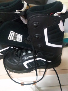 Brand new firefly snow boarding boots