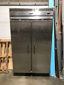 Cold stream commercial freezer 2 door