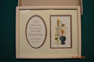 Communion gift in a frame