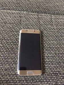 Gold 32GB Samsung S6 Edge (unlocked)