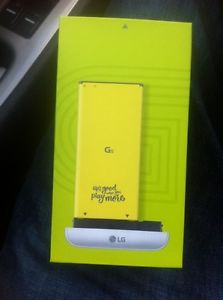LG G5 brand new 32 gb sliver colour