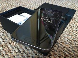 Like new condition Samsung S7 32gb Factory unlocked