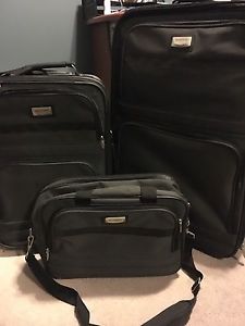 Luggage set