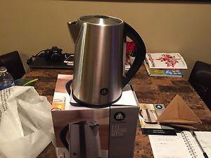 New 1.7 l kettle never used