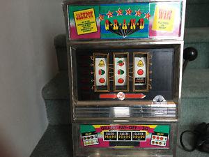 Old style minature slot machine